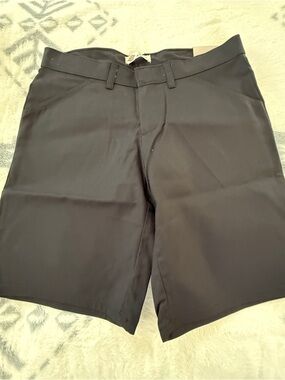 Dickies Black Flat-Front women’s  Shorts fits size 4 work performance shorts